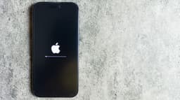 Apple'ın 'Mailimi Gizle' Özelliği, Kullanıcıları Tehdit Altında Bırakıyor
