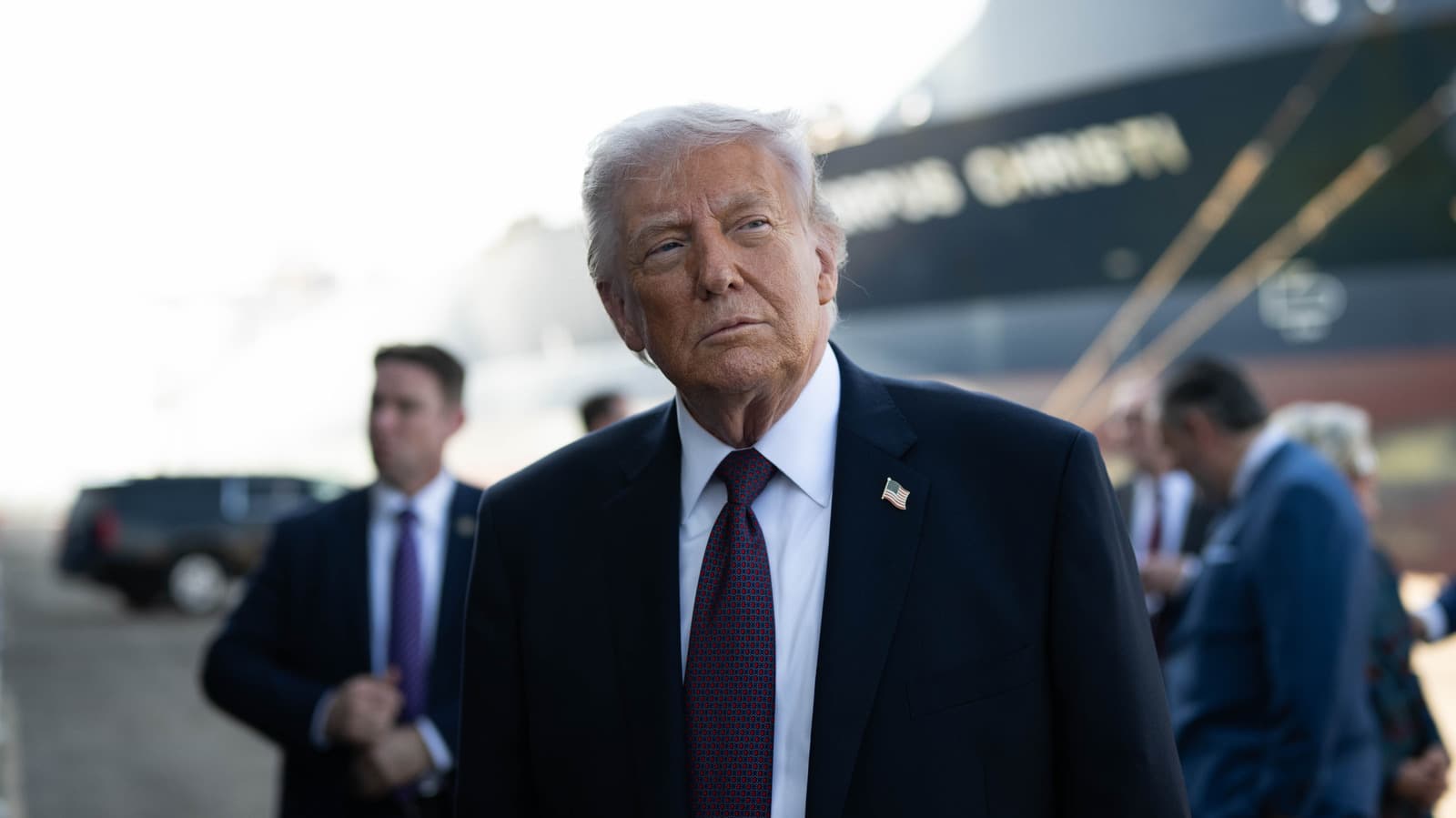 Donald Trump, AI Eylem Planı Açıklamasının Ardından Teknoloji Hisseleri Aldı